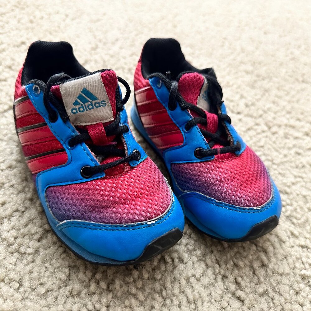 Adidas streetrun VII toddler size 8